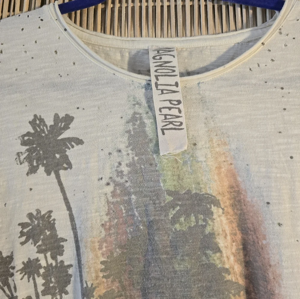 Magnolia Pearl " Keep the Dream Alive" vintage tee - Picture 2 of 6